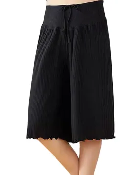 Chantelle Maternity Knee-Length Pants in Black